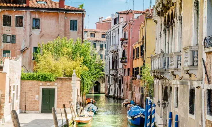 L'Italia vieta permanentemente la fatturazione elettronica per i servizi sanitari B2C