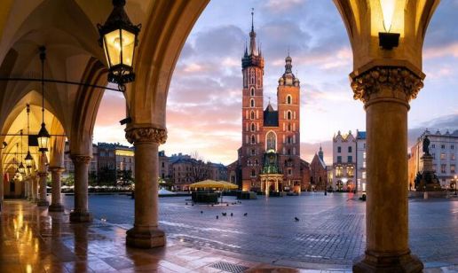 La Polonia avanza nel reporting fiscale digitale: sono state rilasciate le nuove strutture IVA JPK_V7(3) e la bozza JPK_MAG(2)